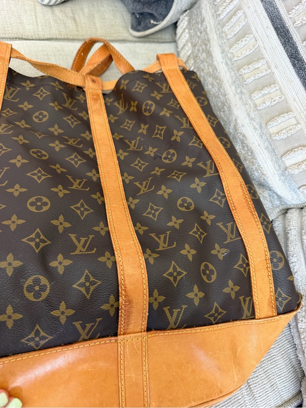 Louis Vuitton Monogram Randonnee GM Vintage - Picture 7 of 15